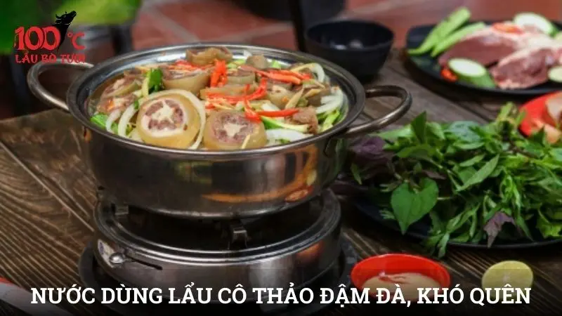 Nước dùng lẩu Cô Thảo đậm đà, hương vị khó quên